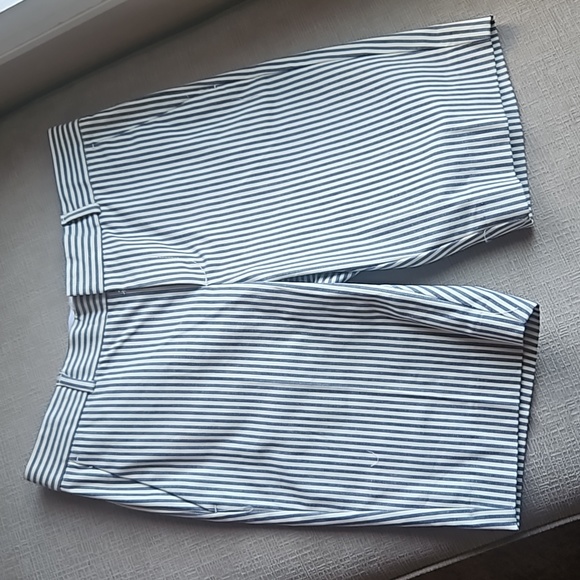 Banana Republic bermuda shorts - Picture 1 of 4
